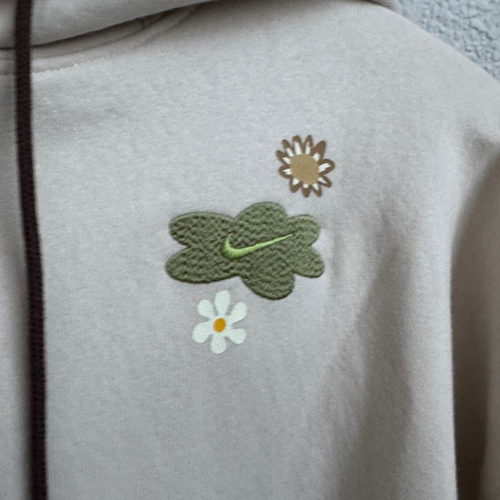 Nike women’s hoodie with Patchwork Design, size XS - Picture 3 of 8